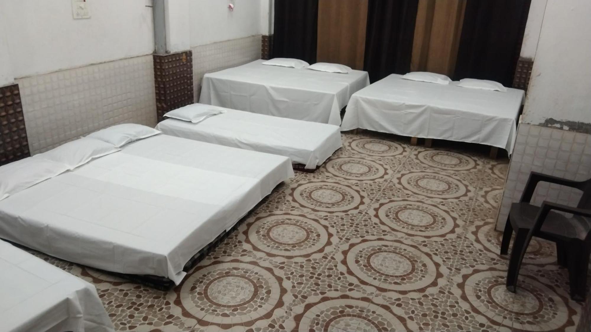 فندق Mangal Dham, دوغار المظهر الخارجي الصورة